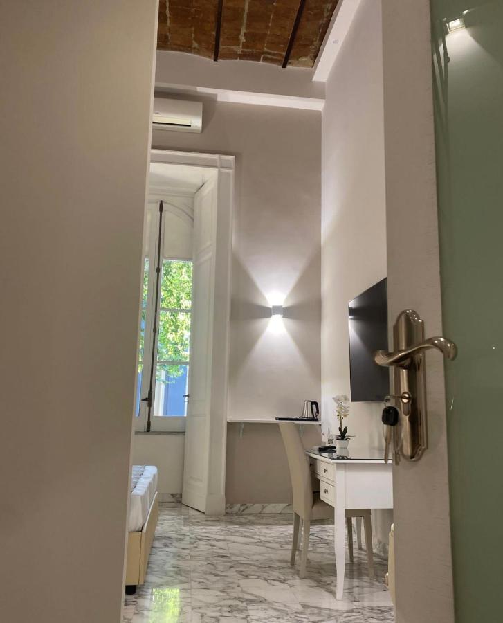 Miluar Luxury B&B - Vanvitelli Napoli Bagian luar foto
