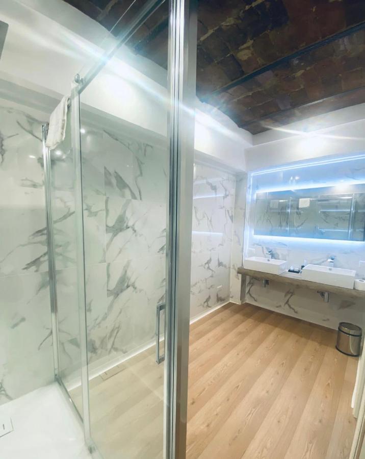 Miluar Luxury B&B - Vanvitelli Napoli Bagian luar foto