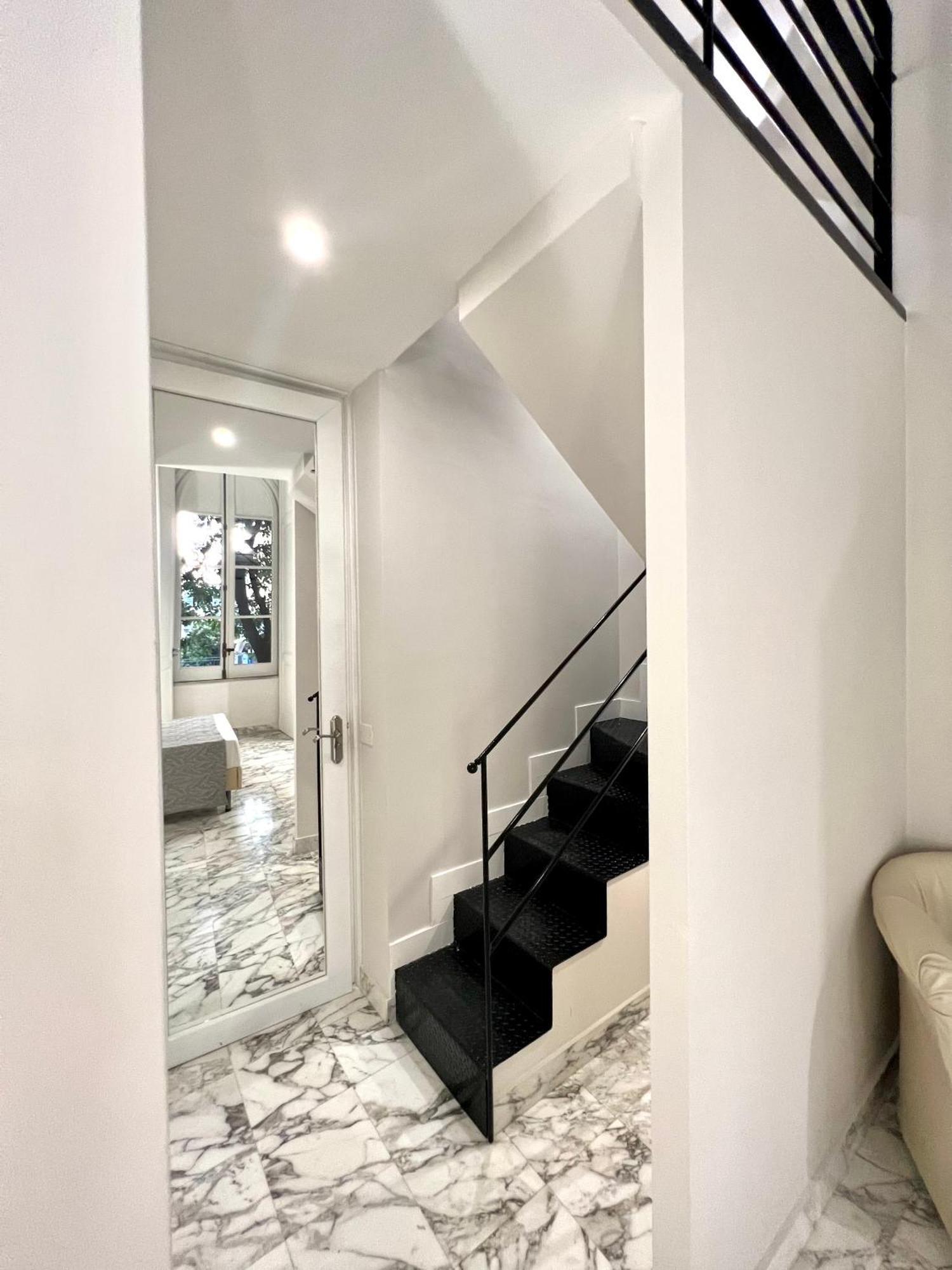Miluar Luxury B&B - Vanvitelli Napoli Bagian luar foto